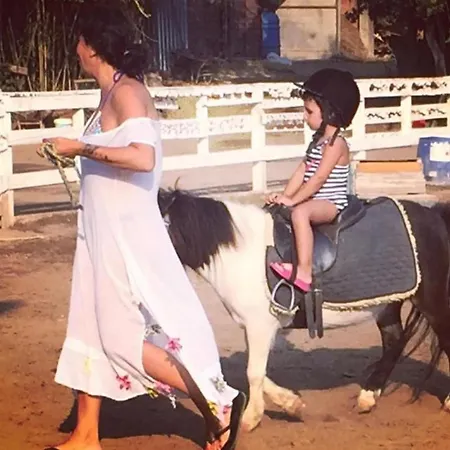 מוטל Equestrian And Club *